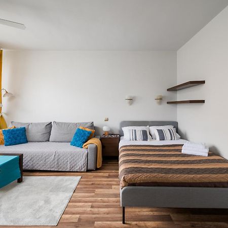 Stay With Friends In Warsaw Apartment Ngoại thất bức ảnh